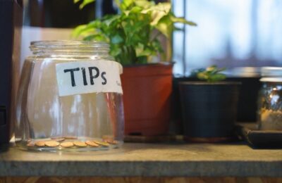 Do you pay tax on tips? A brief guide